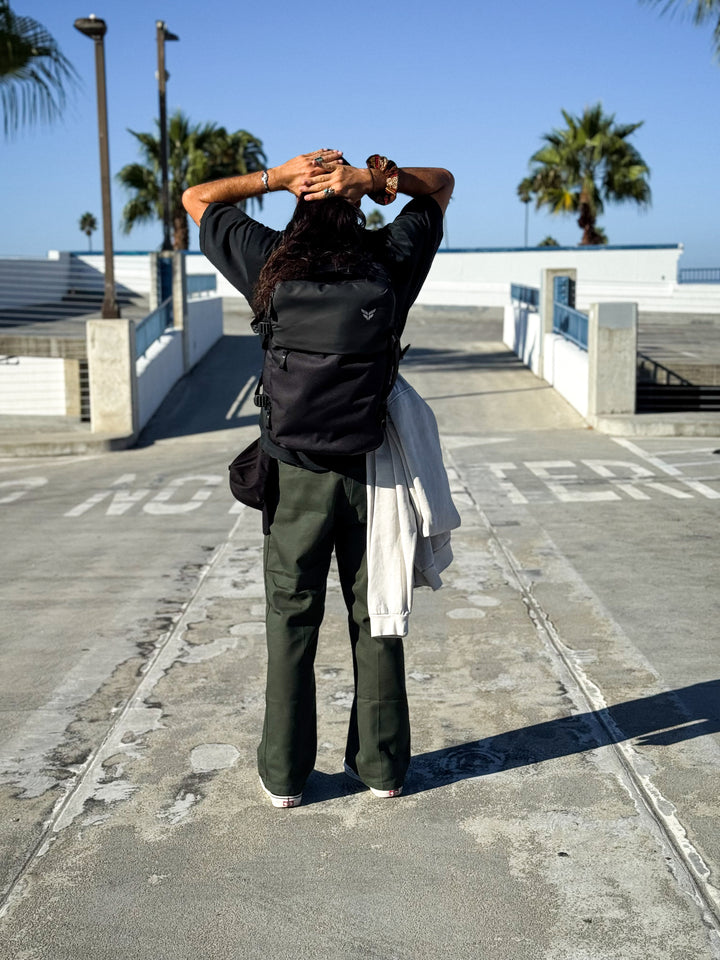FLITE-PRO-TRAVEL-BACKPACK-DREW.jpg
